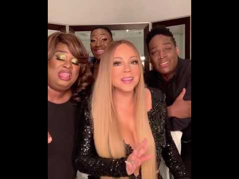 Mariah Carey sings