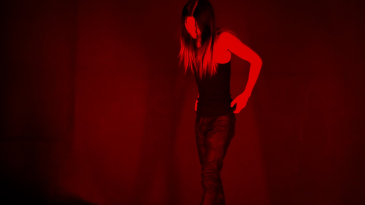 Guarda scaleees - baddest (music video) su YouTube Guarda scaleees - baddest (music video) su YouTube