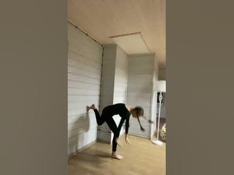 Стойка в шпагате - YouTube