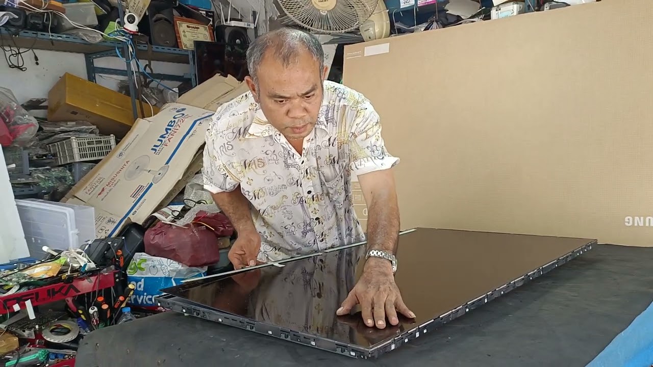 สวัสดีครับวันนี้ซ่อมทีวีอาการไม่มีภาพครับ088-487-8812#085-2210911