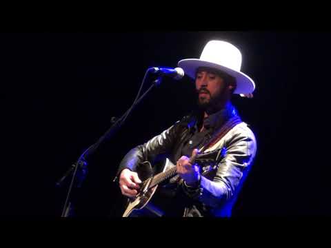 Ryan Bingham - Wolves (Avilés 07-06-2019)