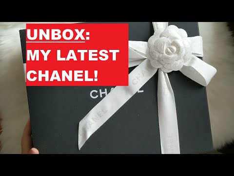 Video ĐẬP HỘP: TÚI CHANEL SMALL CLASSIC FLAP! - youtube