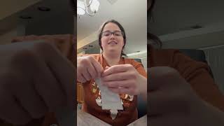 Today Aliscia opens up the beauty and the beast pin.Let’s see what she gets.#disney #disneyunboxing