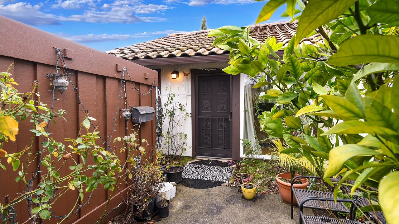 22015 McClellan Rd singlestory TH in the prime soughtafter Monta Vista neighborhood