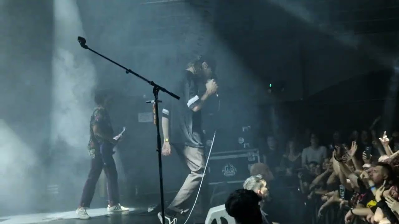 Dinosaur Pile-Up - Back Foot [LIVE] at Bristol SWX the 6th of September 2025!