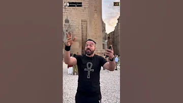 بلاها نادية خد سوسو محمد علي و هو بيوزع المسلات 