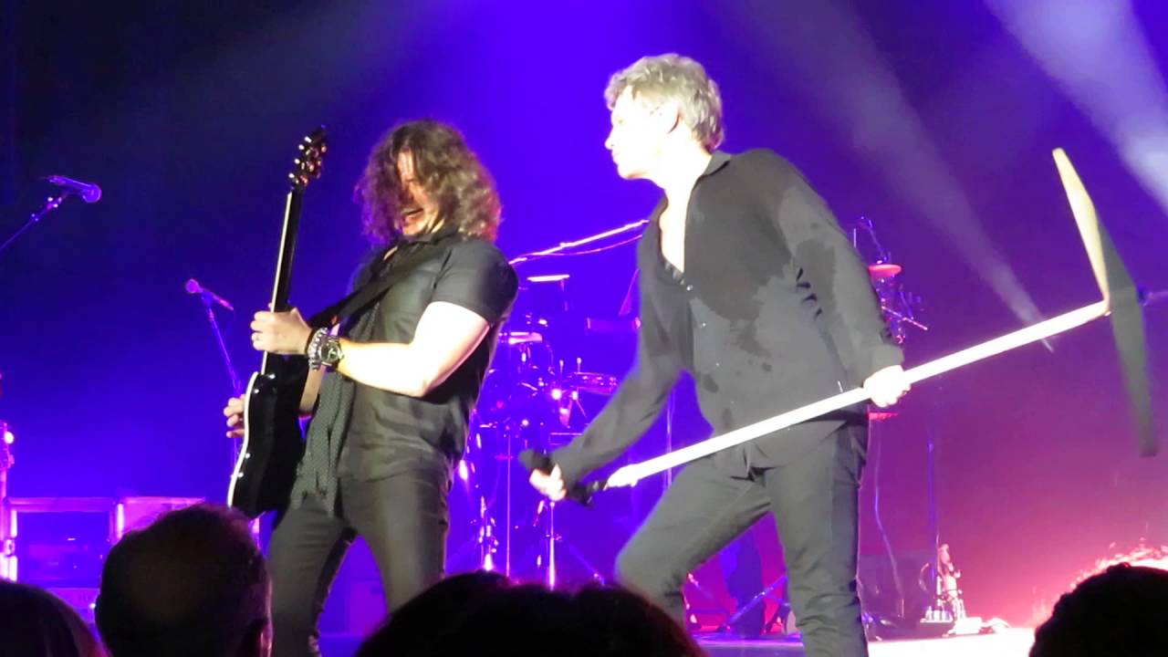 Bon Jovi We Don't Run Live in Toronto October 17, 2016