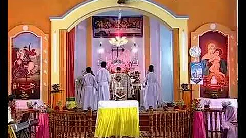 Malayalam  Holy Qurbana by Fr Aji Puthoor