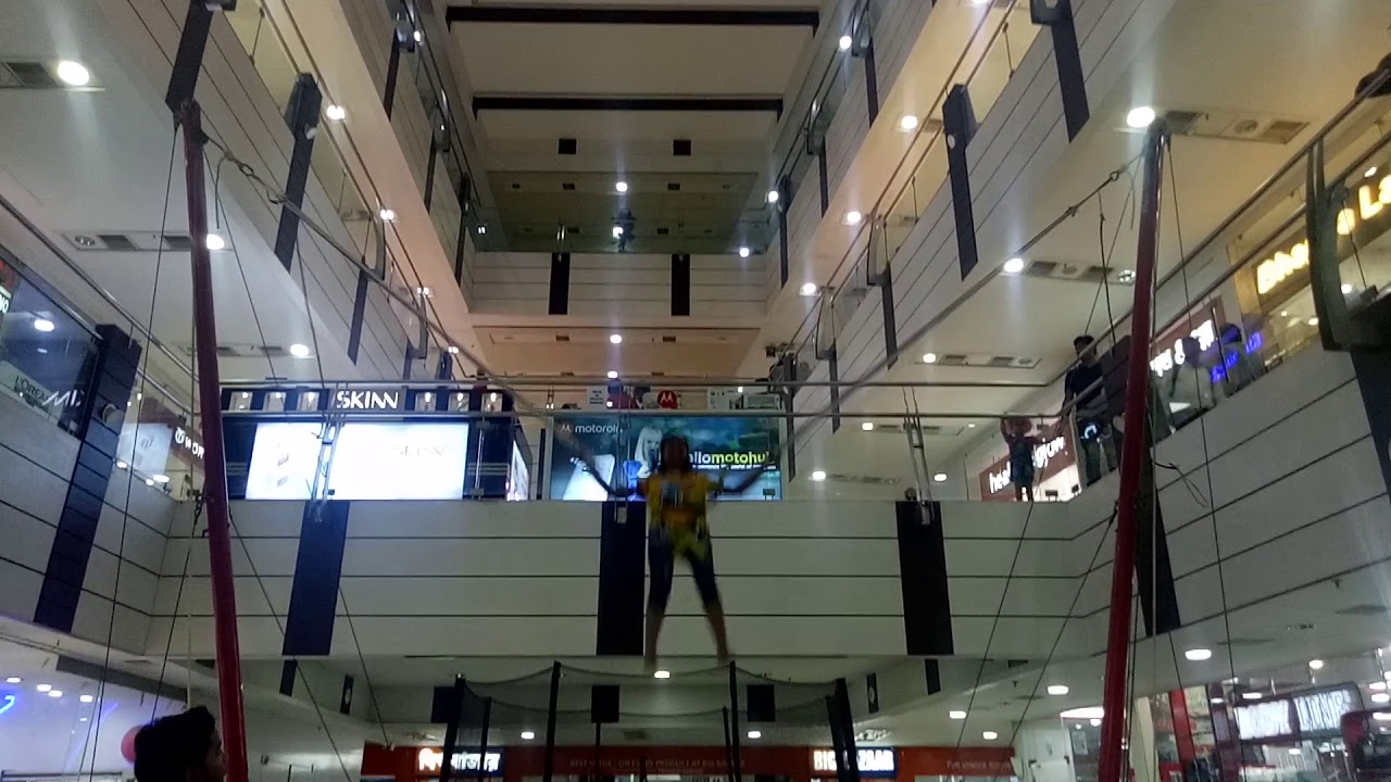 Enjoying Bungee jumping at avani mall Kolkata. YouTube