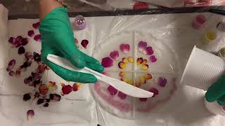 How to cast dry flowers in resin coasters