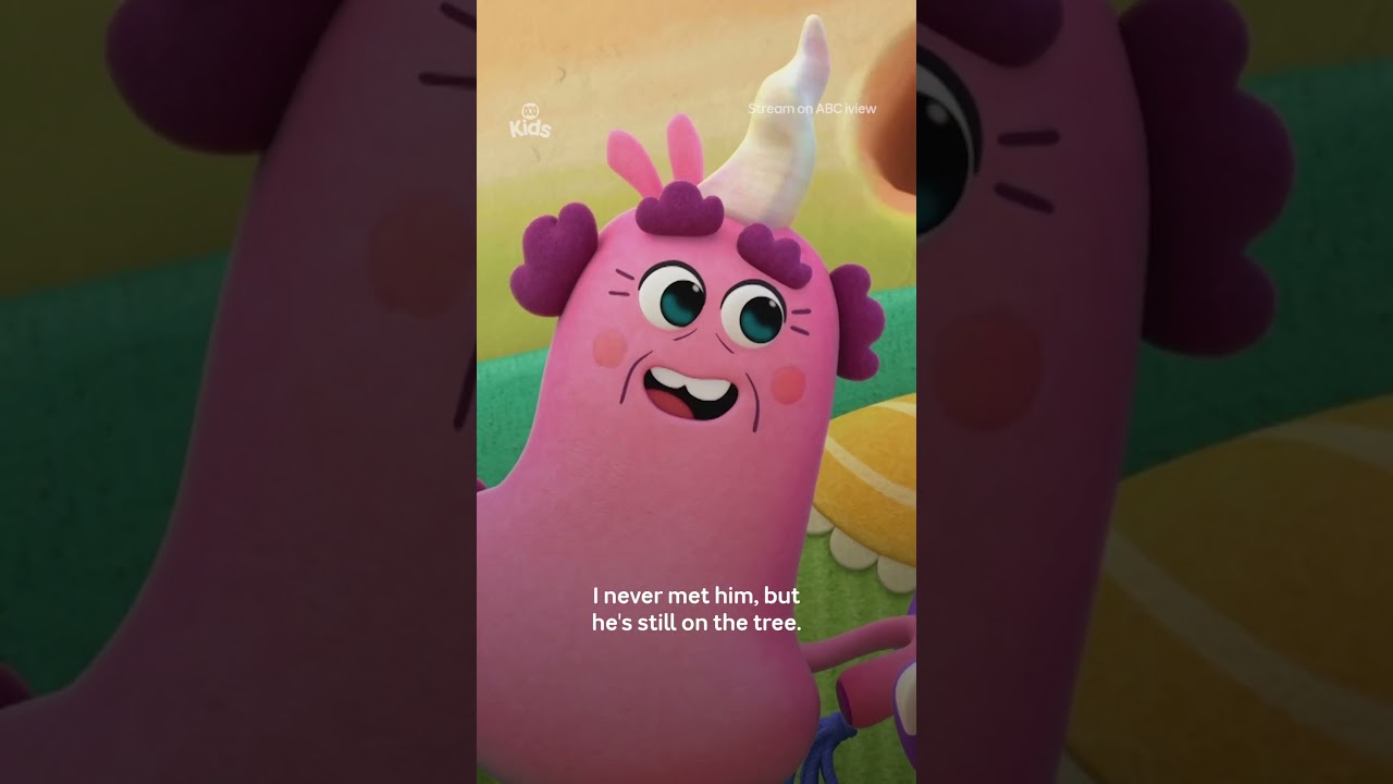 Making a BIG family tree!! | It's Andrew | ABC Kids