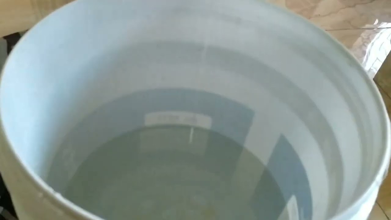 How to use Godrej Ezee? 1cap Ezee for 6-8 winter clothes Bucket wash soak for 10 min in half bucket💧