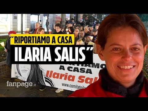 Ilaria Salis, il messaggio del padre alla fiaccolata: "Lasciato solo dal Governo, ma non mollerò" Episode cover