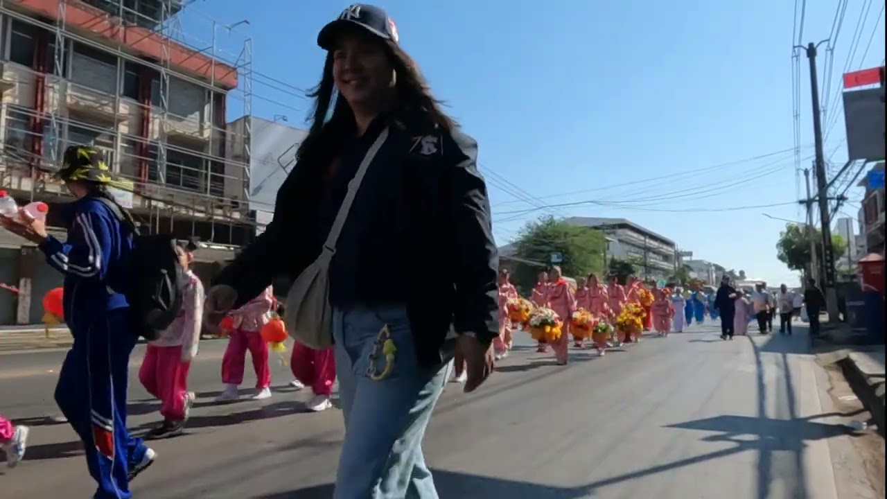 ขบวนแห่มังกร สิงโต หล่อโก้ว เอ็งกอ #งานทุ่งศรีเมืองอุดรปี68