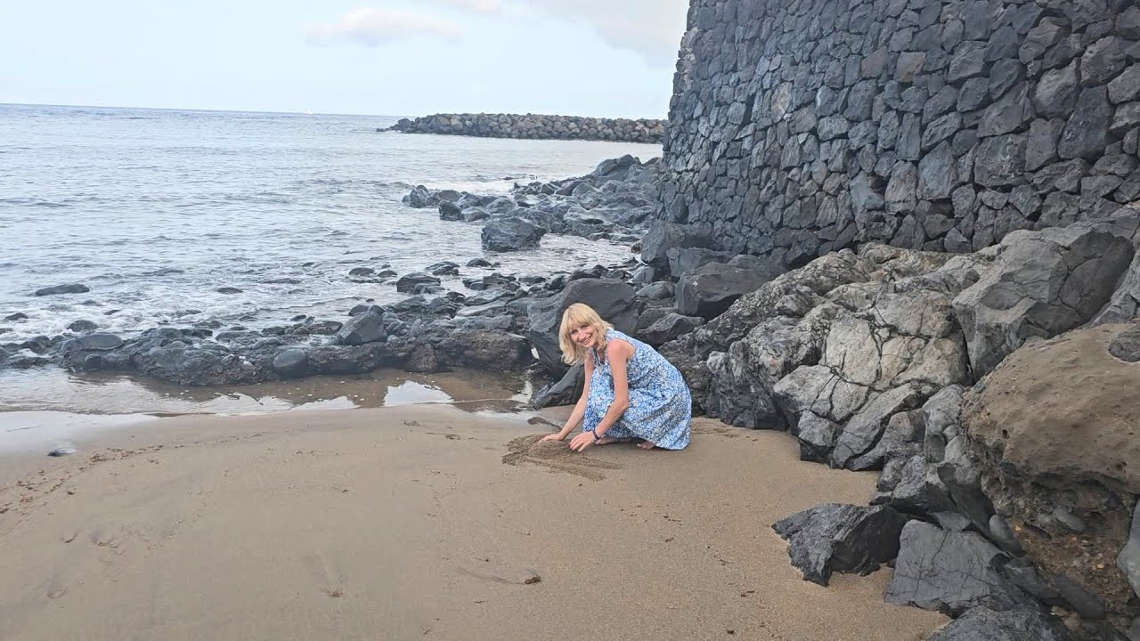 Наш отдых продолжается: бассейн, пляж и номер | Tenerife