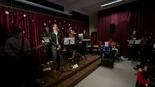 Kadro Anadolu Lisesi - Kadro Orkestra Kulübü - Vega / Bu Sabahların Bir Anlamı Olmalı