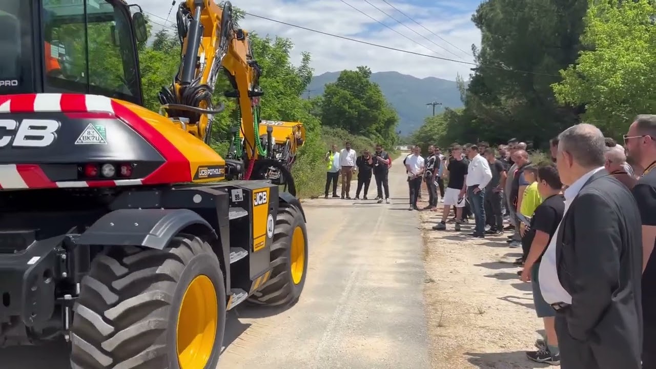 JCB Hydradig Pothole Pro σε 