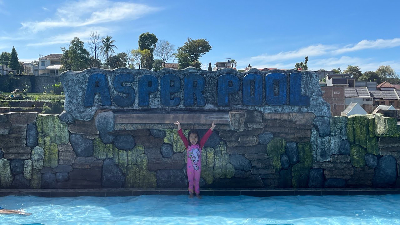 Berenang di asper pool kp sukamulus cigugurgirang