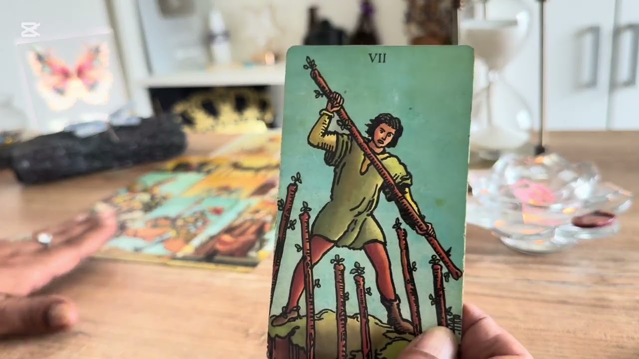 ESTÁ ES LA MUJER QUE TE BLOQUEA ACTÚA AHORA #tarot #tarotgratis #tarotreading #parati 