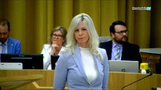 De Burgemeester Staat Stil Bij Het Vertrek Van Raadslid Lara Seegers