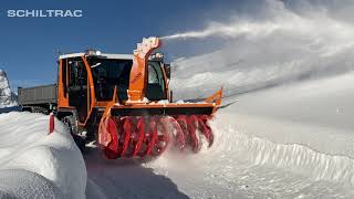 Schiltrac - Schneefräsen vor der Kulisse des beliebten TITLIS