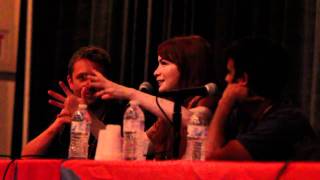 Felicia Day On Top Shelf Pranking at the NYCC panel