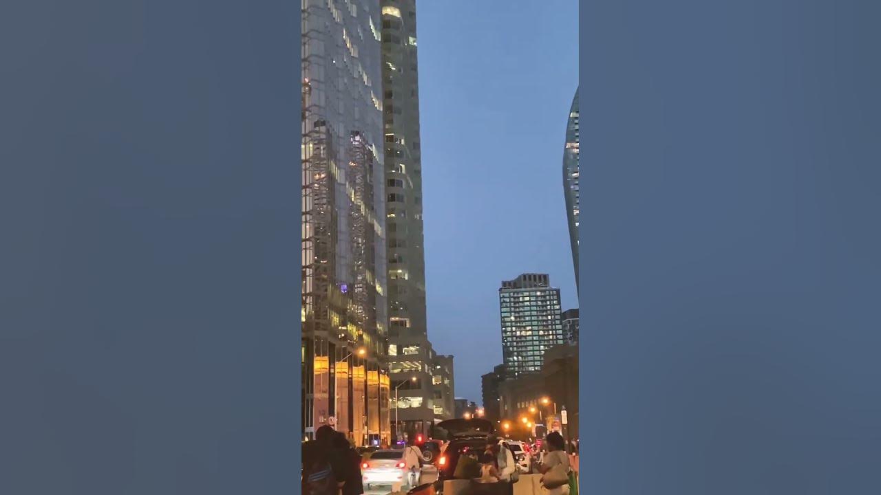 Moonlight and city lights β¨ππ#night #nightlife #light #city #peaple #dark #busy #building #shorts Moonlight and city lights β¨ππ#night #nightlife #light #city #peaple #dark #busy #building #shorts