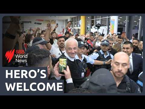 Graham Arnold mobbed by Iraqi Australians after World Cup qualification
