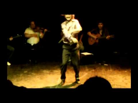 Malambo - Karina García, Leonel Nivoida y Paulino Perez.