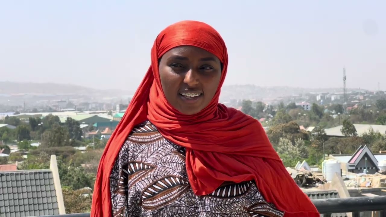 Intalaa ambaa ajjeessittee  Beezaan mana hiidhaa galuufi 