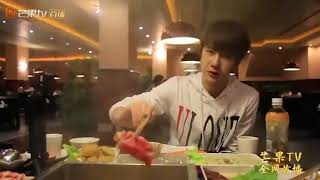 Reaksi lucu Wang yibo saat makan.♥️