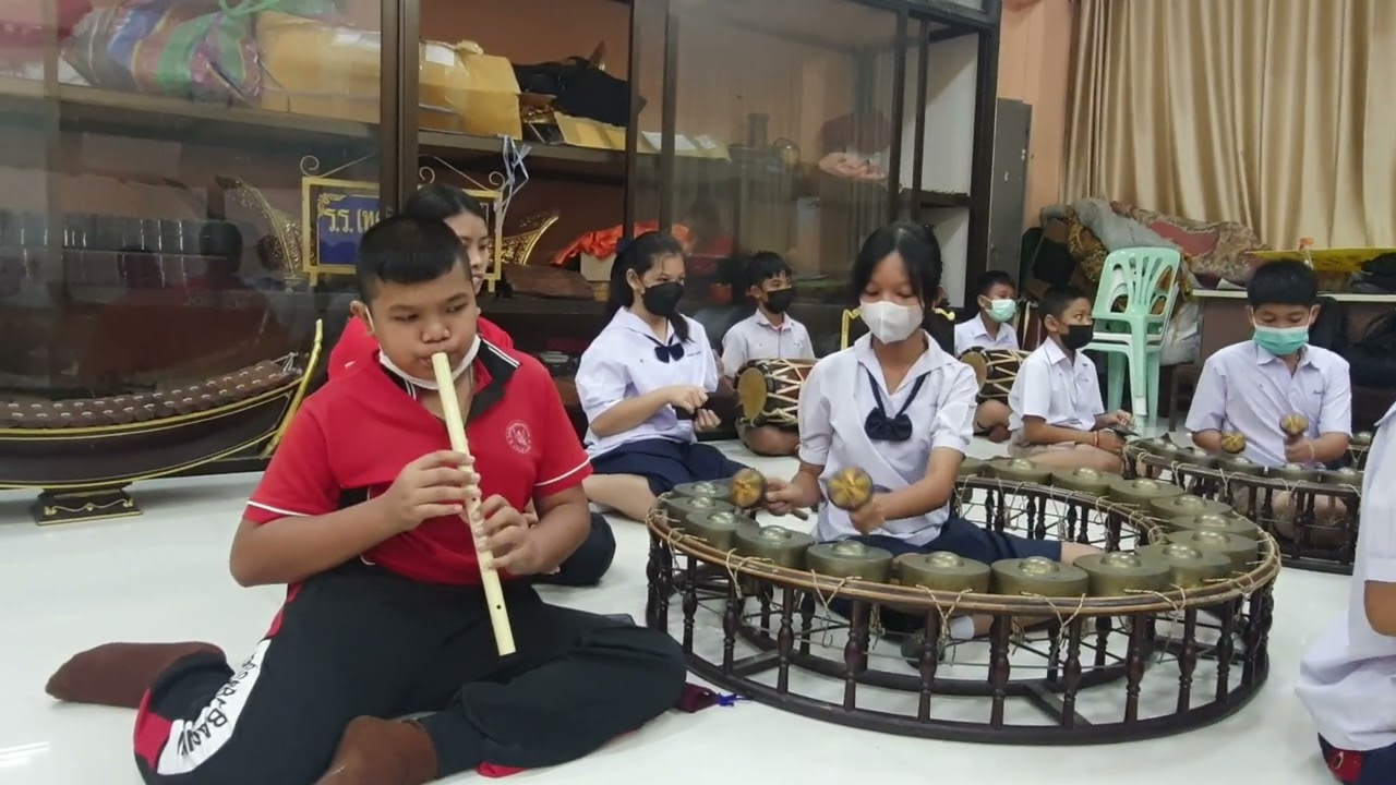 วงเครื่องสายผสมปี่พาทย์ไม้นวม โรงเรียนเทศบาลบ้านหมี่ ระดับชั้น ป.1-ป.6