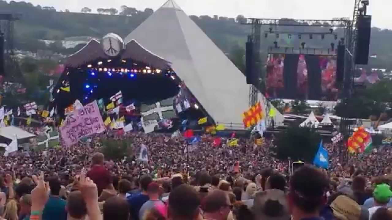Glastonbury 2015 Lionel Richie Dancing on the Ceiling