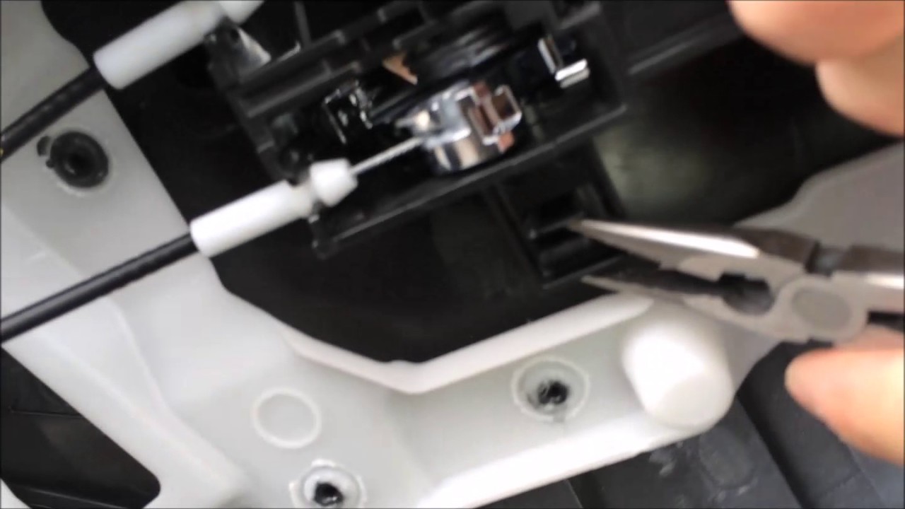 NISSA セレナC27 DAA-GFC27 E-POWER 連動ミラー格納 取り付け 操作説明