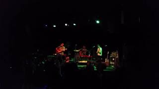 Pressing Strings - Alien Life (live)