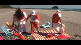 The Funky Monkeys - In The Summer (Official video)