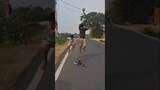 Skating 🛼mila road ma 😁 #funny #comedyskating #tiktok #shortfeed #miniwoodworking 🤣 #ytshorts
