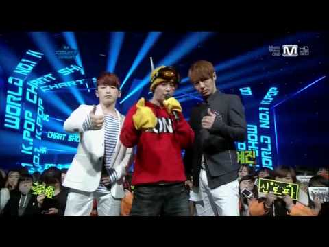 120405 mnet mcountdown minjin MC