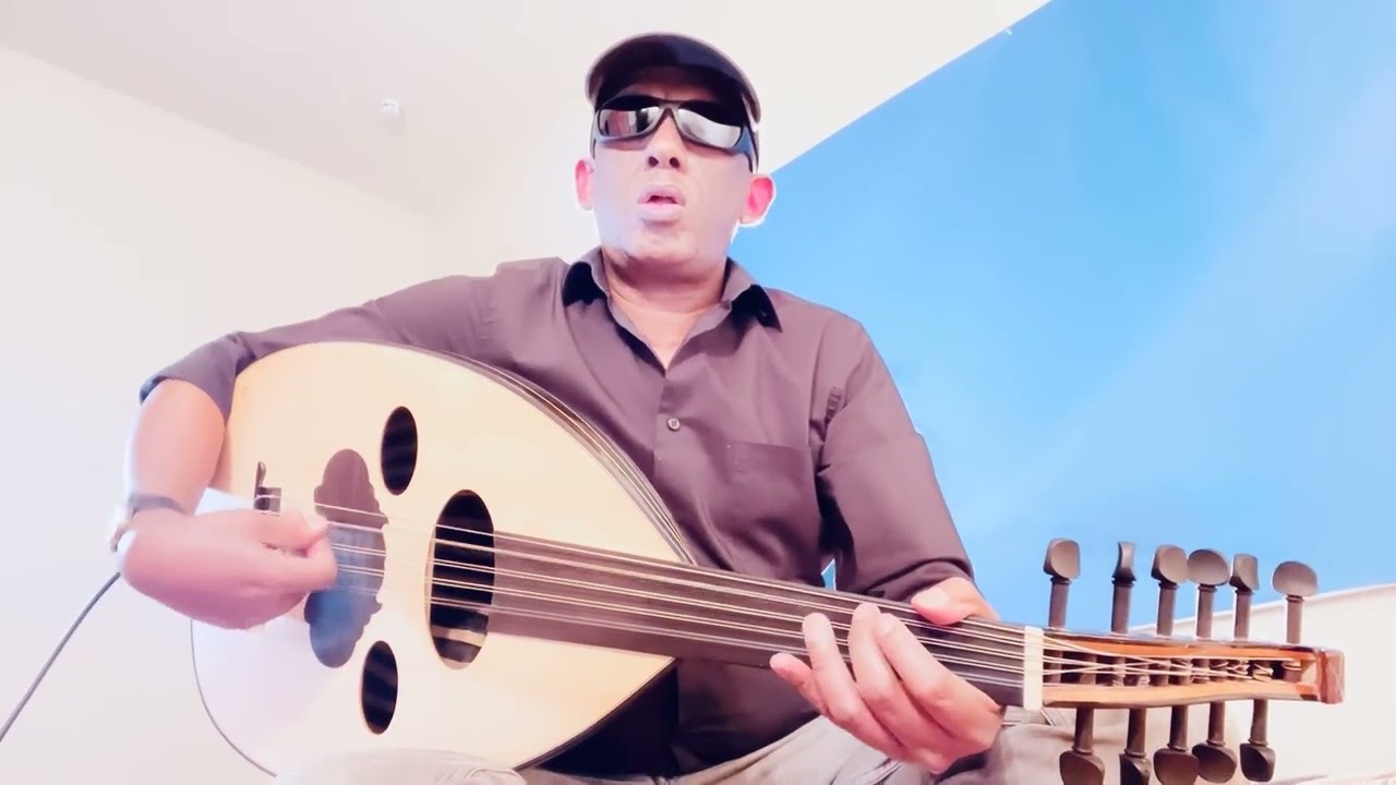 Qaaci | Hees | indhadeeraleey BY : Shamsan Farah 