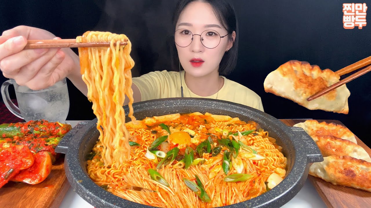 🔥얼큰 칼칼한 순두부열라면🍜 총각김치,오이소박이 (ft.군만두🥟) Ramyeon Kimchi Mandoo  MUKBANG asmr Eating show
