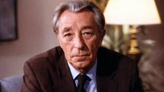 Celebrity Robert Mitchum Lived A Double Life For 30 Years, And No One Knew—Until Now Net Worth