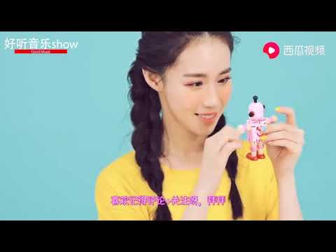 抖音热歌《走着走着花就开了》演绎别样小清新，赶紧打开看一下！