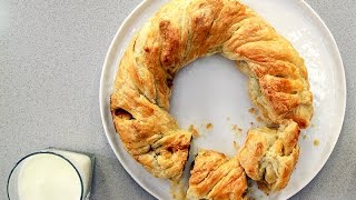 Byrek Me Pule Dhe Kerpudha - Chicken And Mushroom Burek