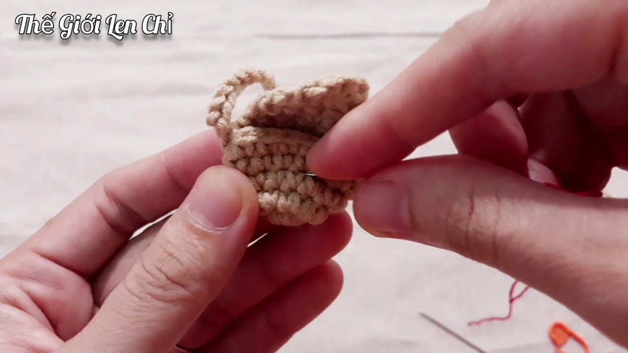 Móc túi đeo cho búp bê - Móc túi búp bê đựng lì xì cho bé (P)