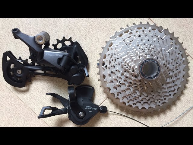 Deragliatore Posteriore Shimano Deore RD-M5100 SGS 11v Per Mountain Bike