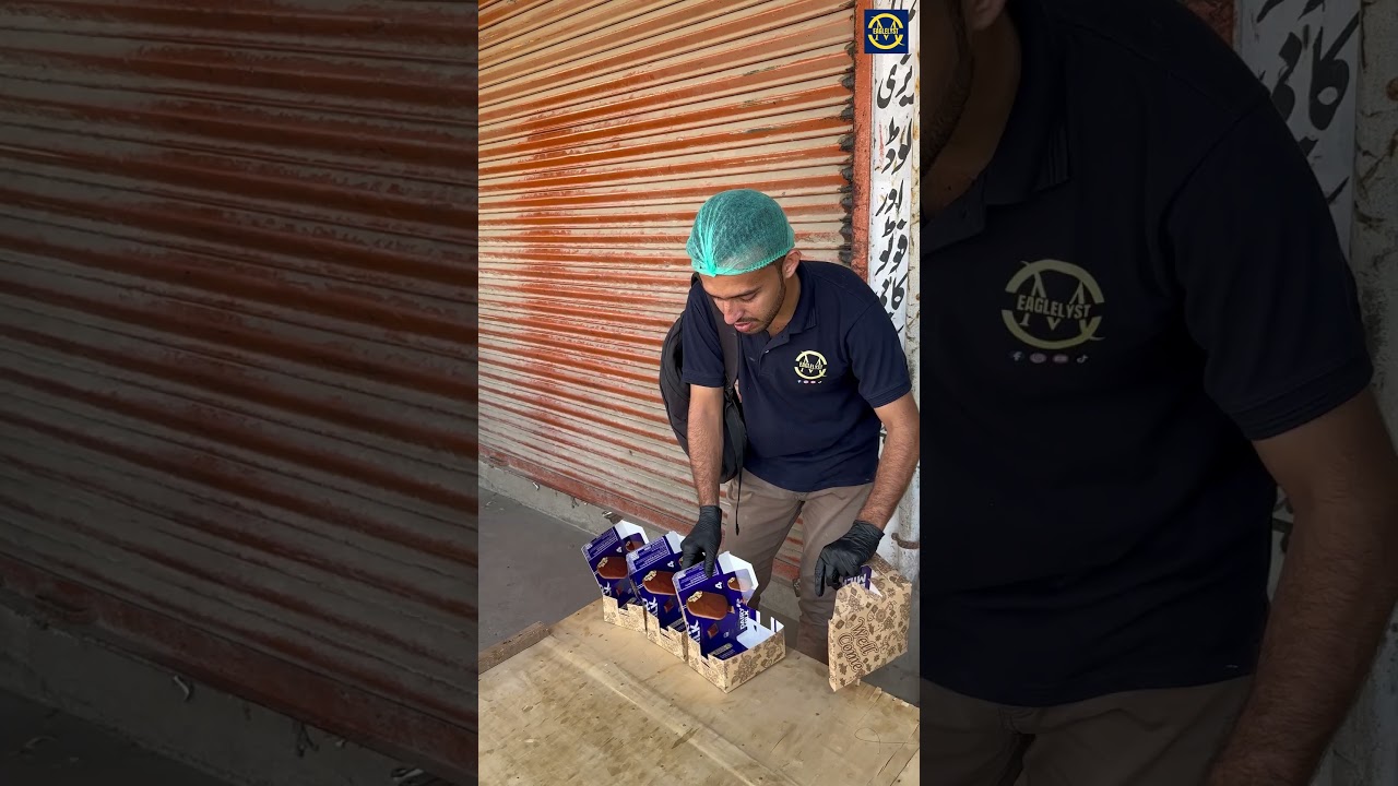 Ramadan Blessings: Spreading Joy with Iftar Boxes! 🌙✨🍽️