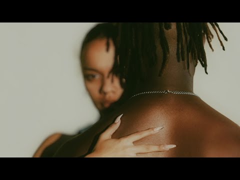 LOVE ON A WEDNESDAY-visualizer