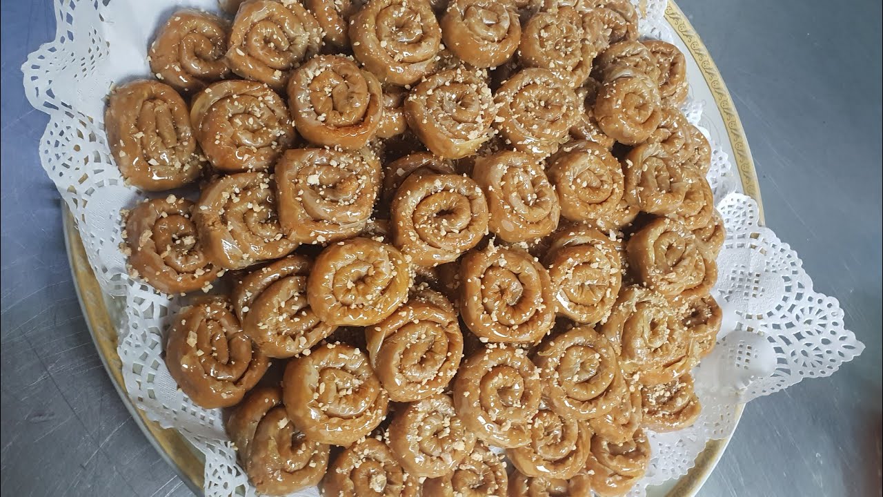 محنشات صغار باللوز وورقة الفيلو مع شيف سناء 🌛