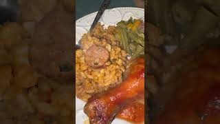 Baked bbq chicken with rice and green beans #bakedchicken #bbq #bbqchicken #eatwithme #viral #cook