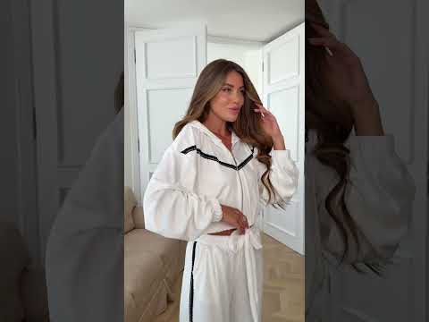 Женский велюровый спортивный костюм 3-ка с топом и кофтой на молнии с капюшоном S-M, L-XL, видео 3